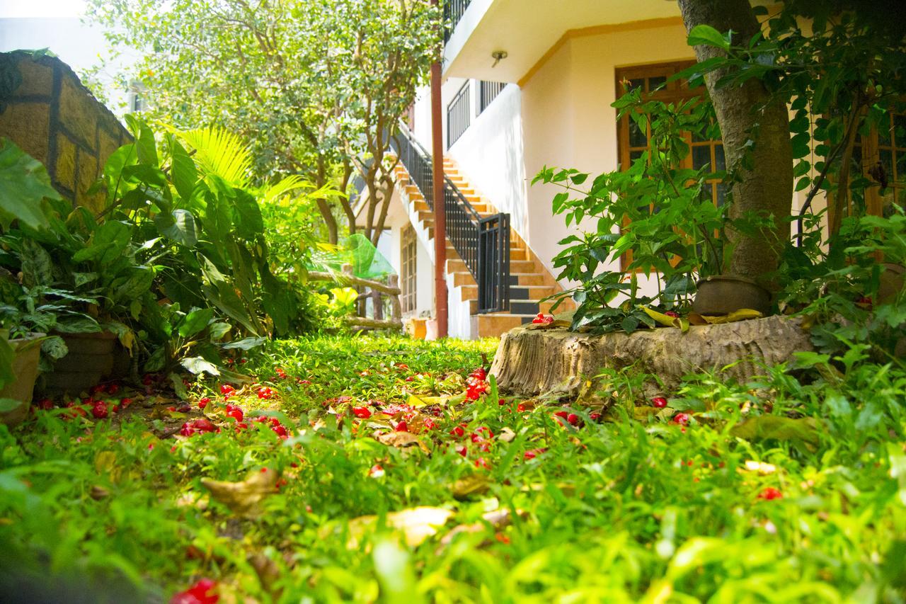 Heavens Door Guest Inn Kandy Buitenkant foto