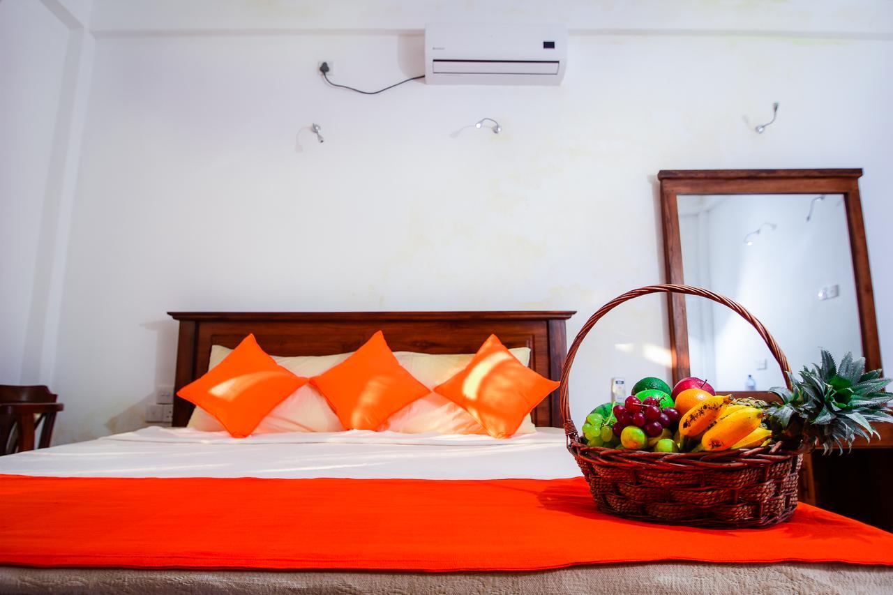 Heavens Door Guest Inn Kandy Buitenkant foto